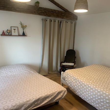 Une Chambre Au Calme En Gatine Deux-Sevrienne Vouhe (Deux-Sevres) Exterior foto